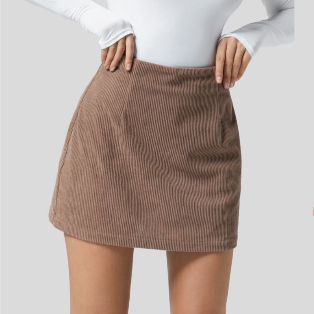 NWT Halara Mini Corduroy Skirt with Built in Shorts. Size XS
